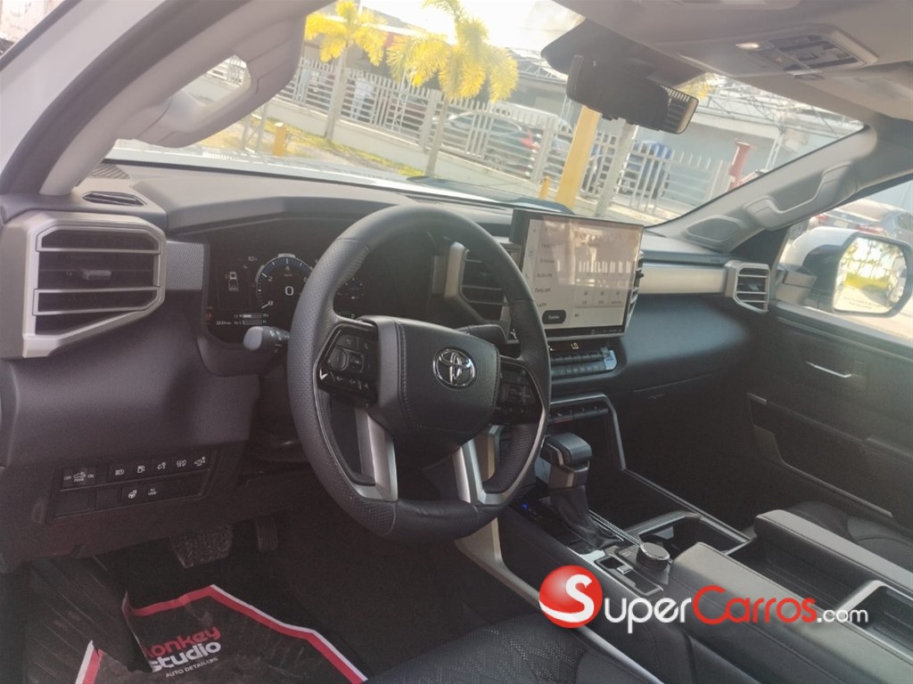 2024 Toyota Tundra LIMITED — foto 4 / 9