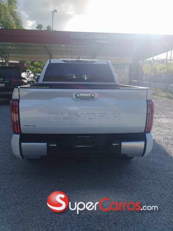 2024 Toyota Tundra LIMITED — foto 5 / 9