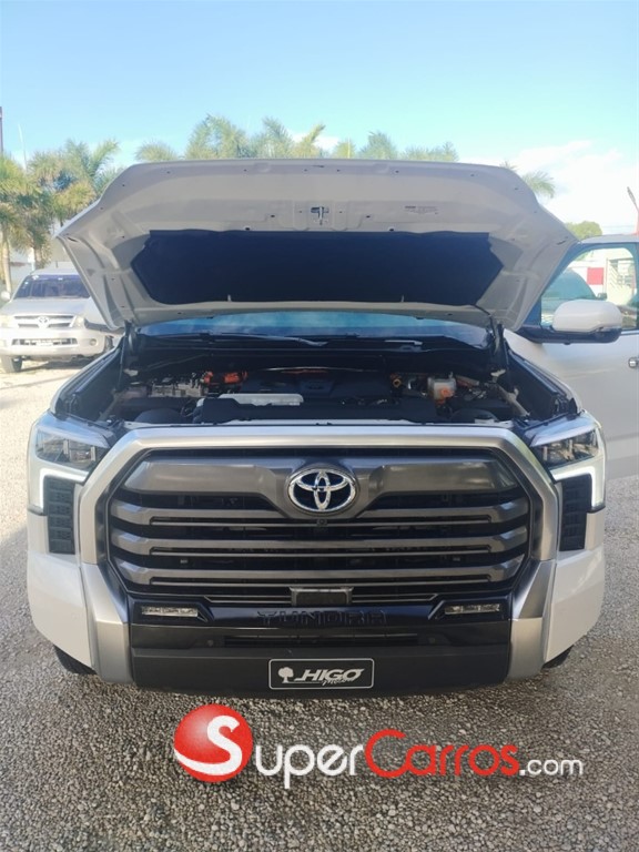 2024 Toyota Tundra LIMITED — foto 7 / 9