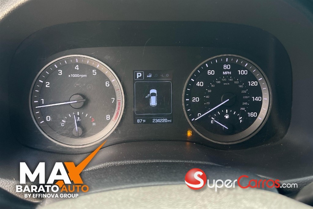 2016 Hyundai Tucson SE — foto 10 / 12