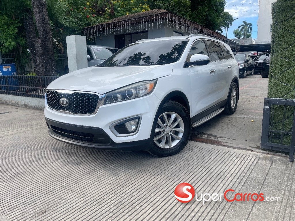 2016 Kia Sorento LX