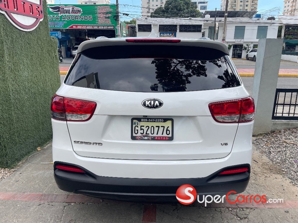 2016 Kia Sorento LX — foto 4 / 11