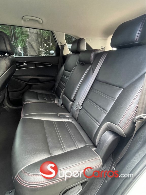 2016 Kia Sorento LX — foto 8 / 11