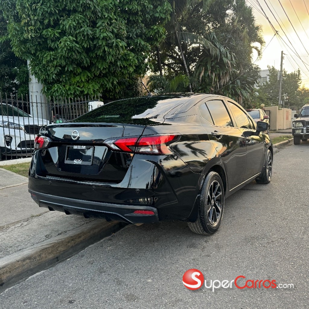 2020 Nissan Versa — foto 3 / 10