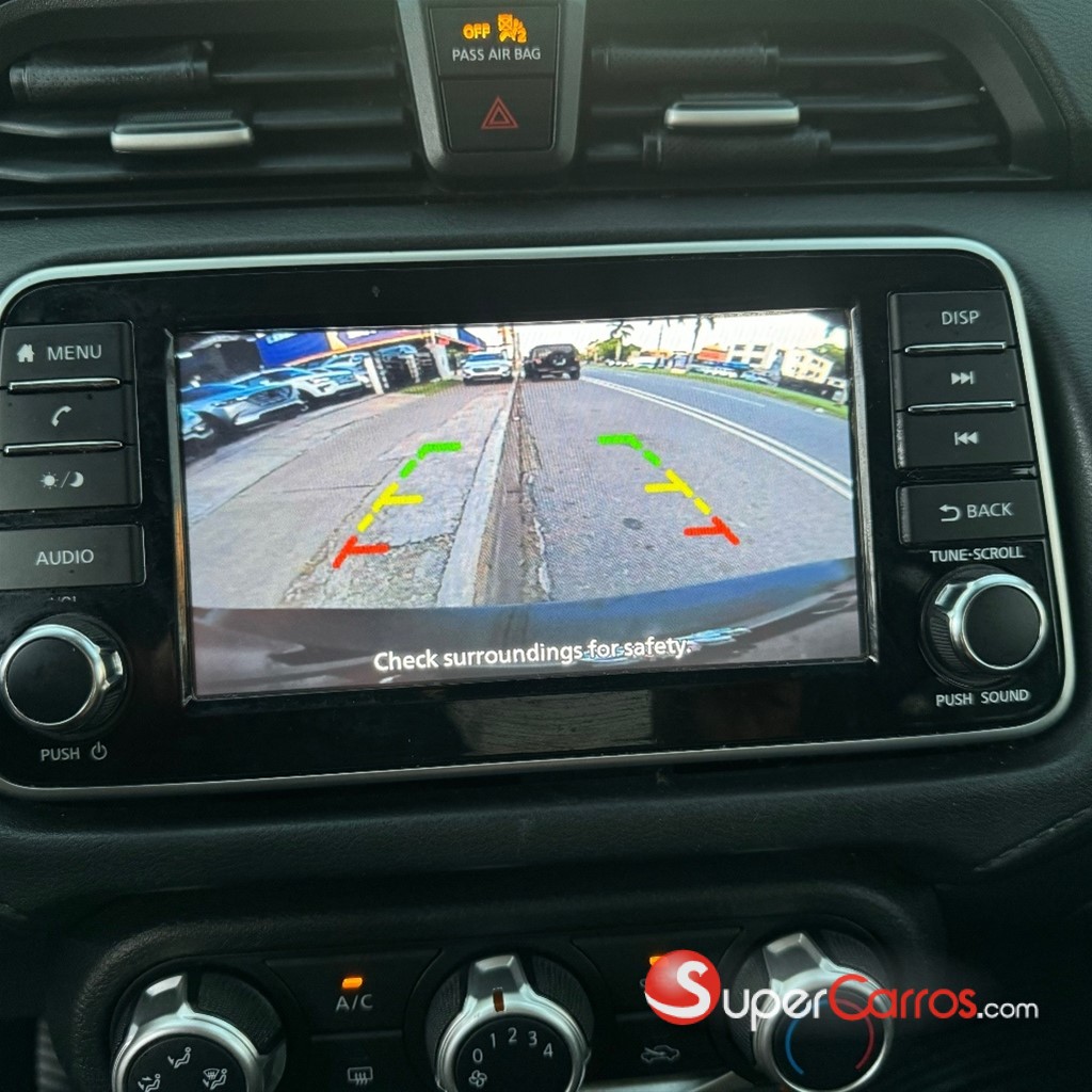 2020 Nissan Versa — foto 9 / 10