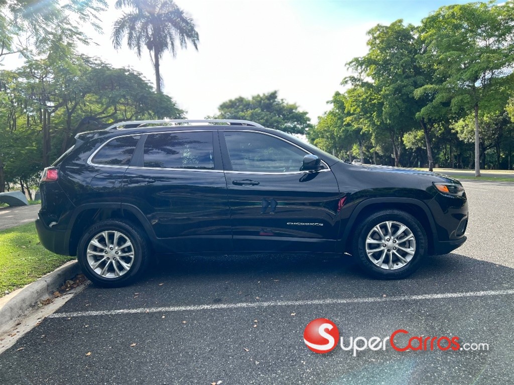 2019 Jeep Cherokee Latitude — foto 9 / 12
