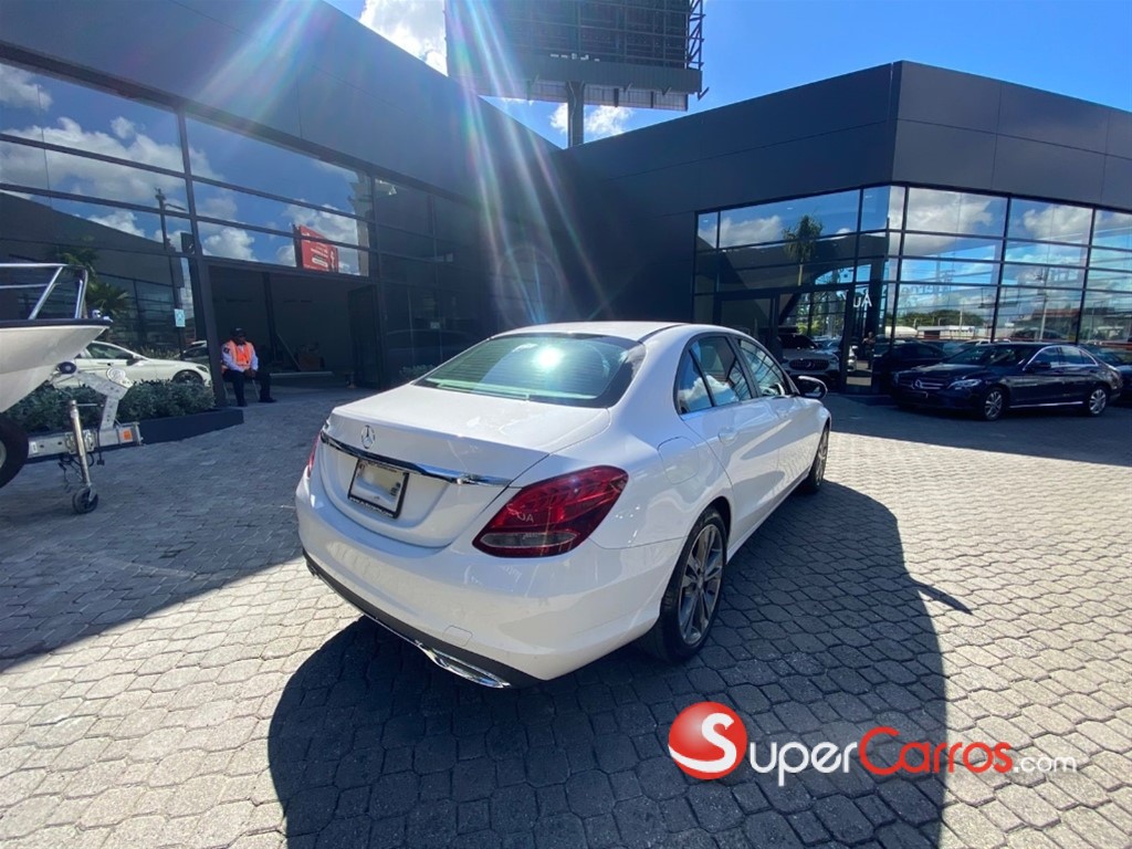 2015 Mercedes-Benz Clase C 250 — foto 7 / 12