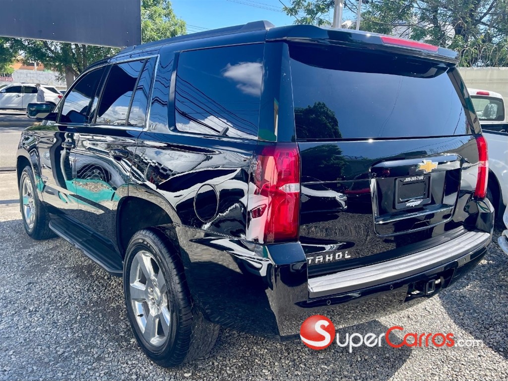 2017 Chevrolet Tahoe LT — foto 9 / 11