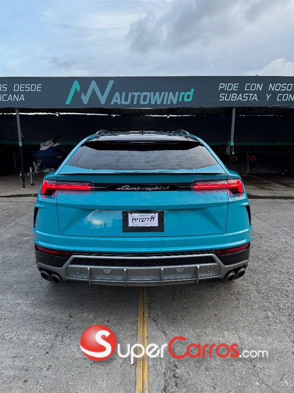 2021 Lamborghini Urus — foto 2 / 11