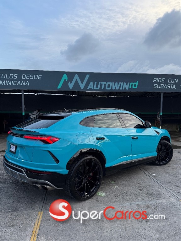 2021 Lamborghini Urus — foto 6 / 11