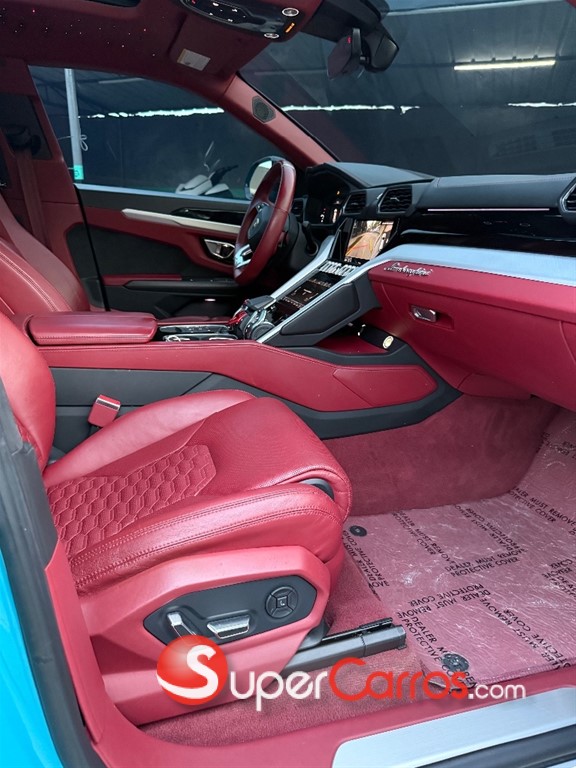 2021 Lamborghini Urus — foto 9 / 11