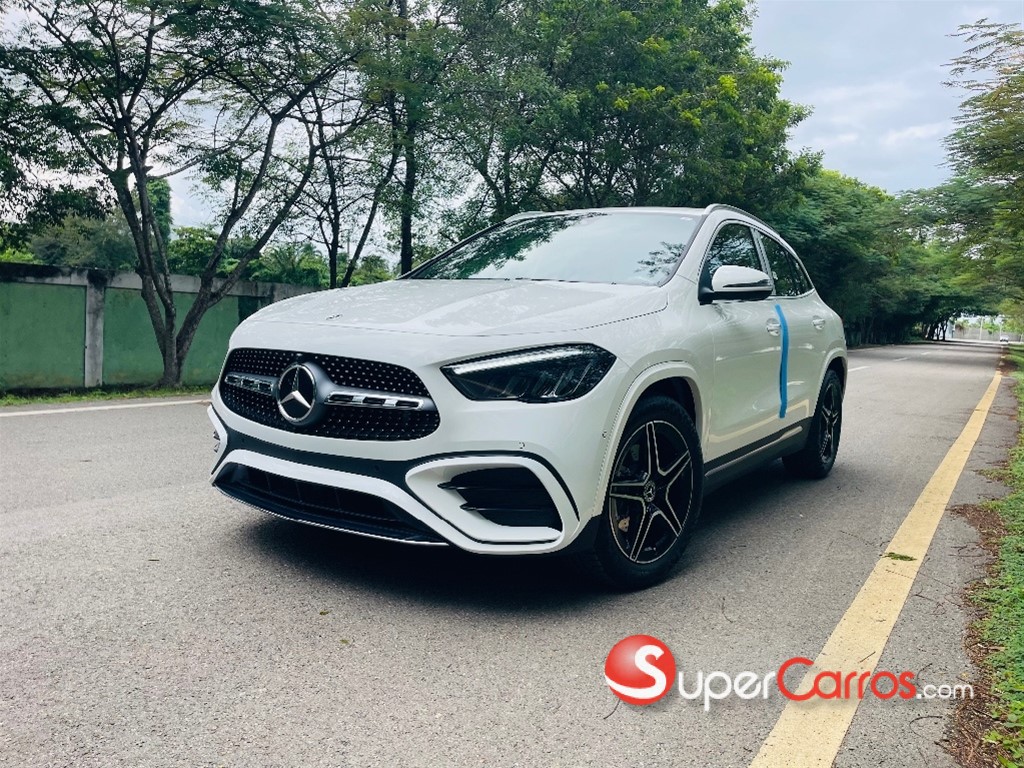 2025 Mercedes-Benz Clase GLA 200 — foto 2 / 12