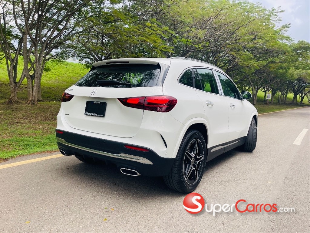 2025 Mercedes-Benz Clase GLA 200 — foto 4 / 12