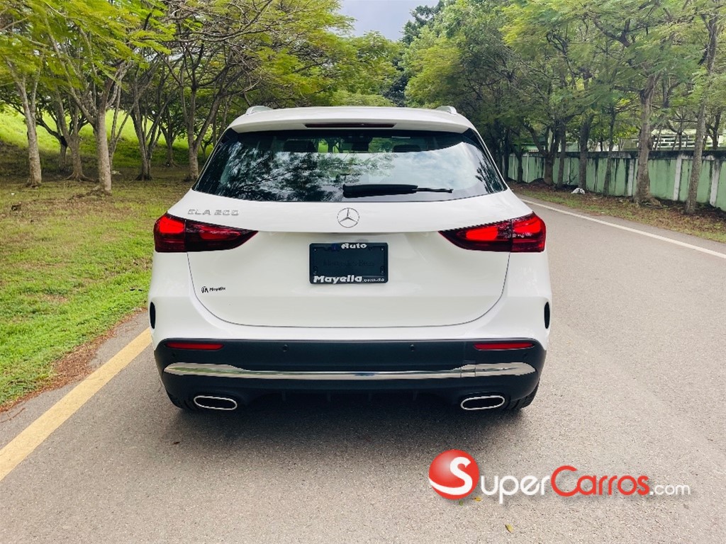 2025 Mercedes-Benz Clase GLA 200 — foto 5 / 12