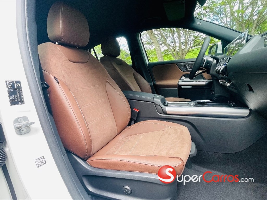 2025 Mercedes-Benz Clase GLA 200 — foto 12 / 12