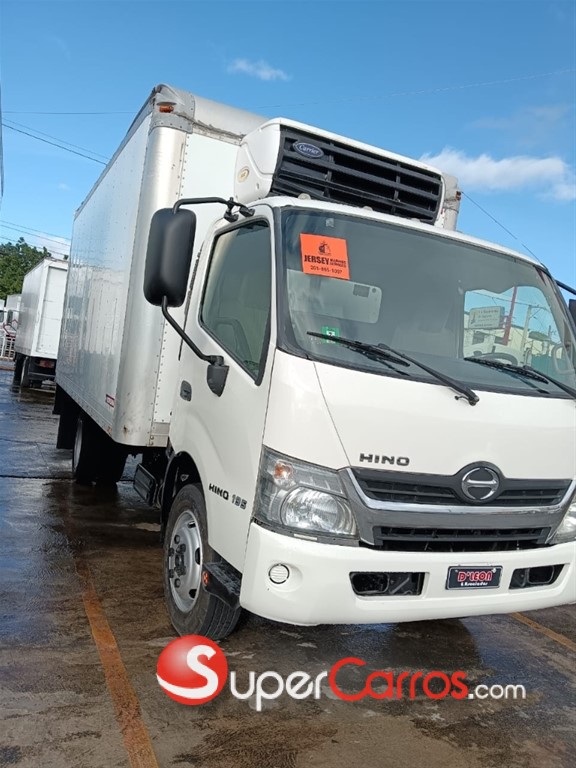 2014 Hino 195