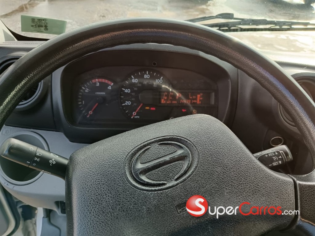 2014 Hino 195 — foto 5 / 6