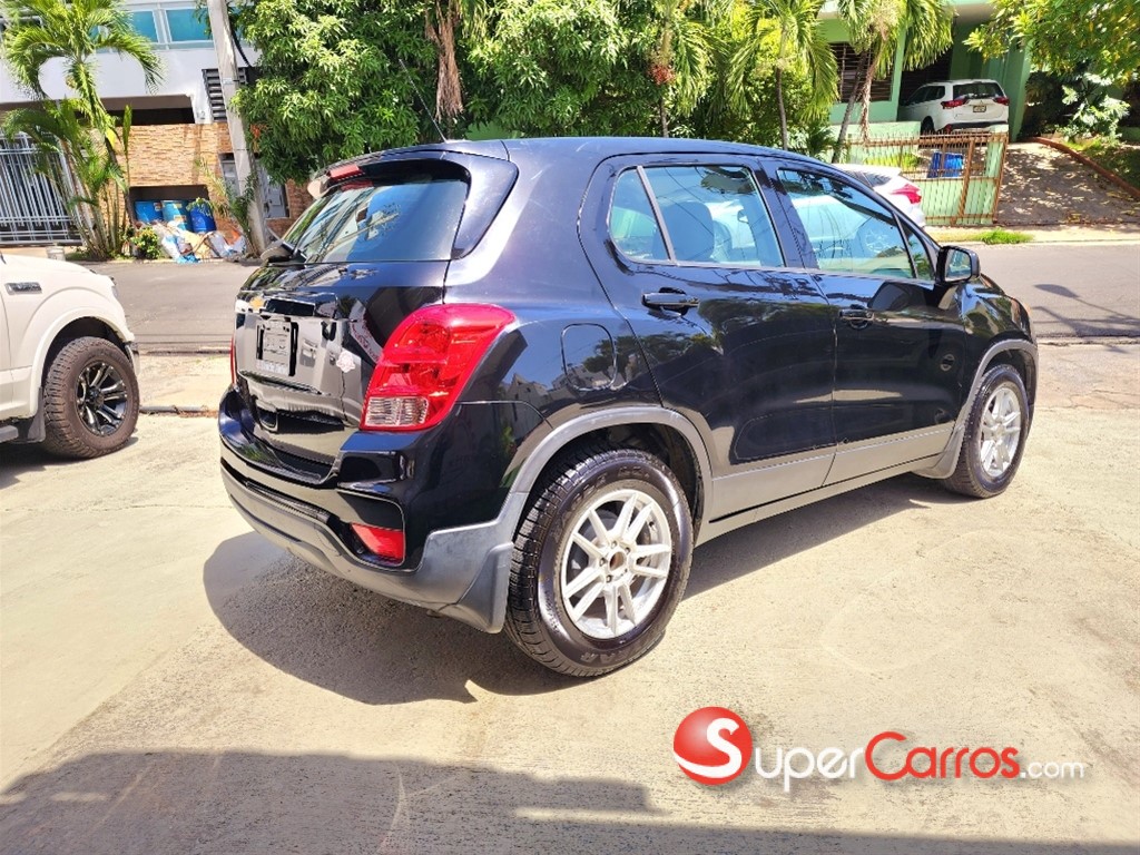 2019 Chevrolet Trax LS — foto 2 / 10