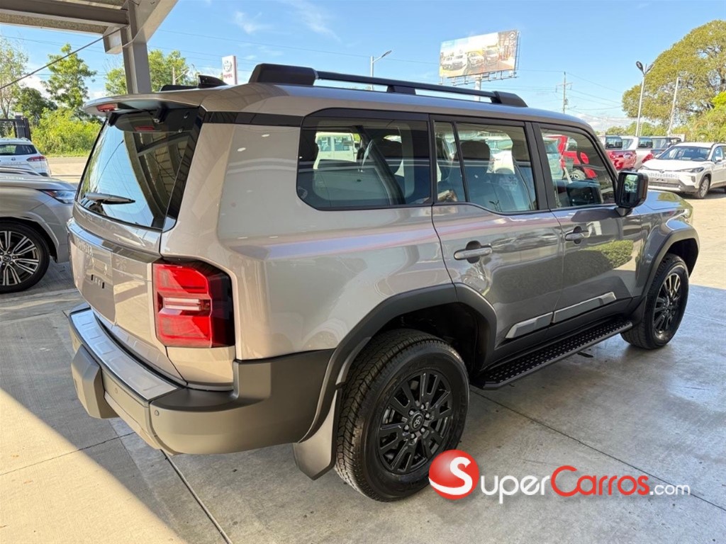 2027 Toyota Land Cruiser Prado All Rounder — foto 4 / 9
