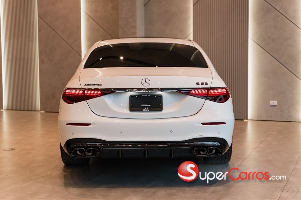 2025 Mercedes-Benz Clase S 63 — foto 4 / 11
