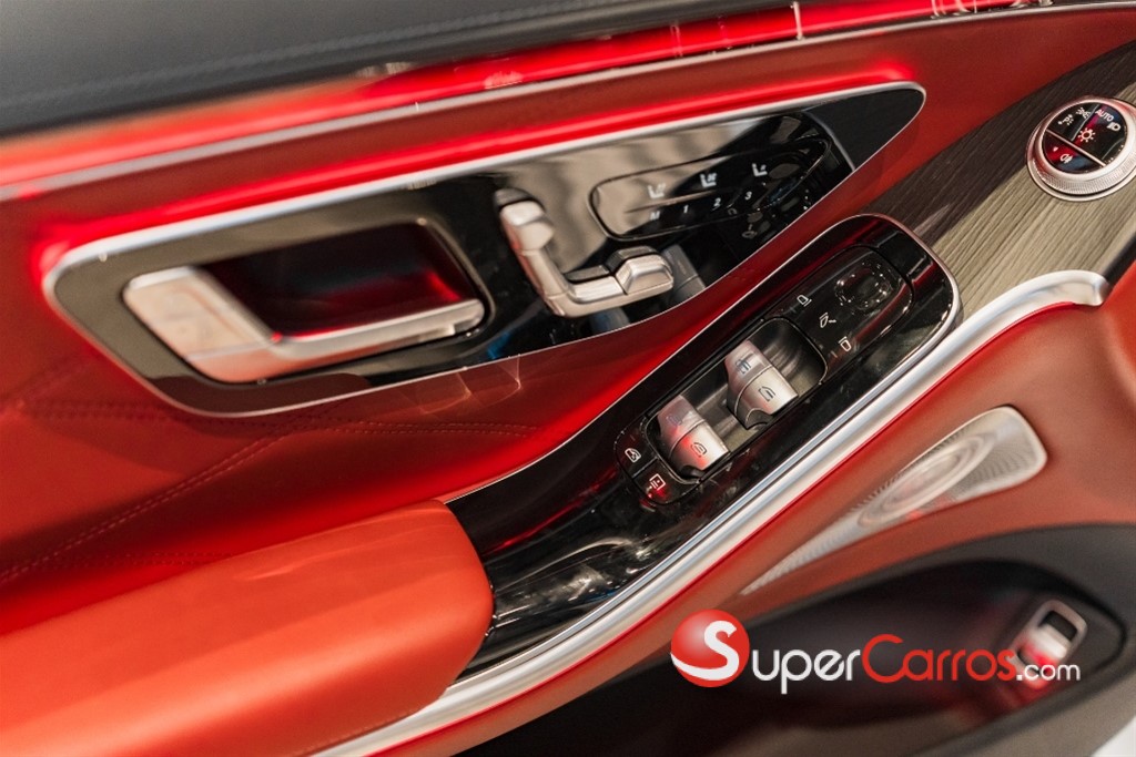 2025 Mercedes-Benz Clase S 63 — foto 9 / 11