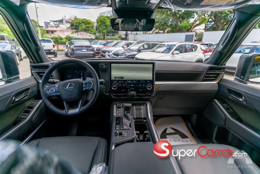 2026 Lexus GX 550 Overtrail Plus — foto 6 / 9