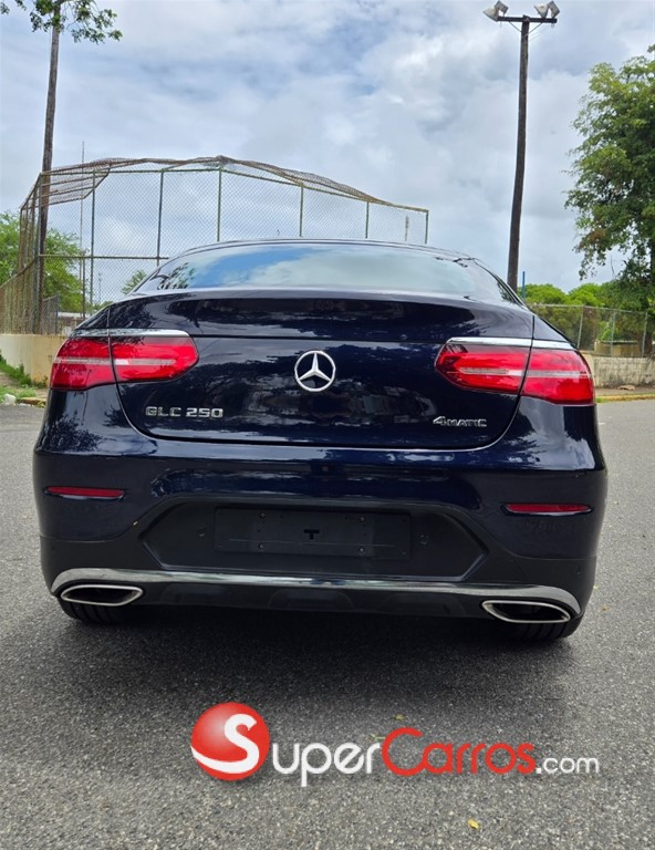 2017 Mercedes-Benz Clase GLC 250 4Matic Coupe — foto 4 / 12
