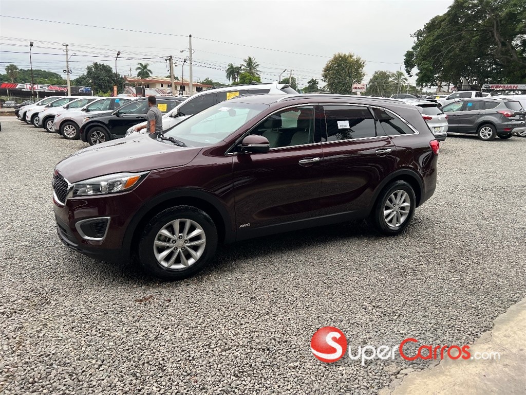 2017 Kia Sorento LX — foto 7 / 8