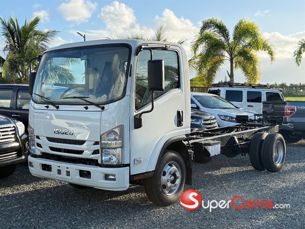 2026 Isuzu NPR 14 pies