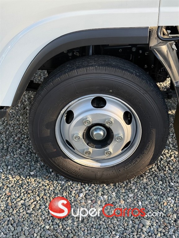 2026 Isuzu NPR 14 pies — foto 5 / 9