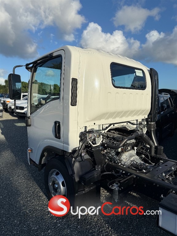 2026 Isuzu NPR 14 pies — foto 9 / 9