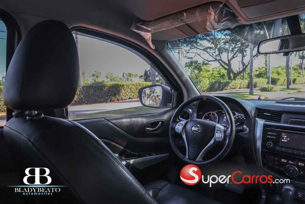 2020 Nissan Frontier LE — foto 3 / 11