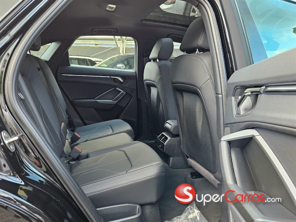 2025 Audi Q3 S Line — foto 10 / 12