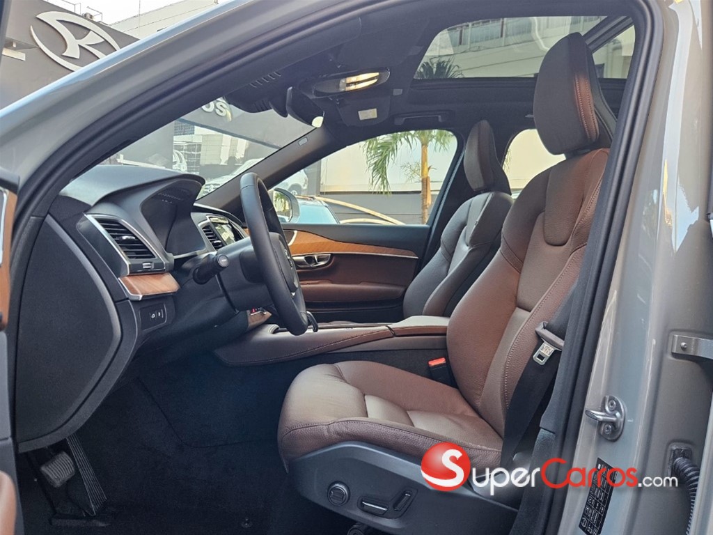2025 Volvo XC90 Plus Recharge — foto 7 / 12
