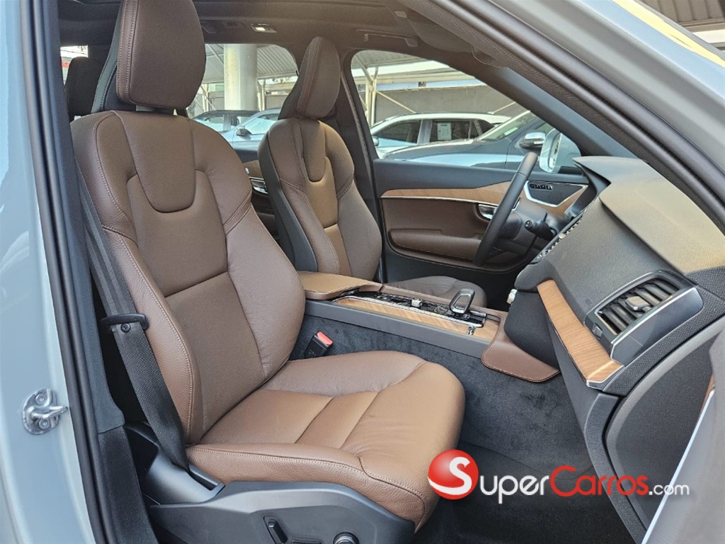 2025 Volvo XC90 Plus Recharge — foto 9 / 12