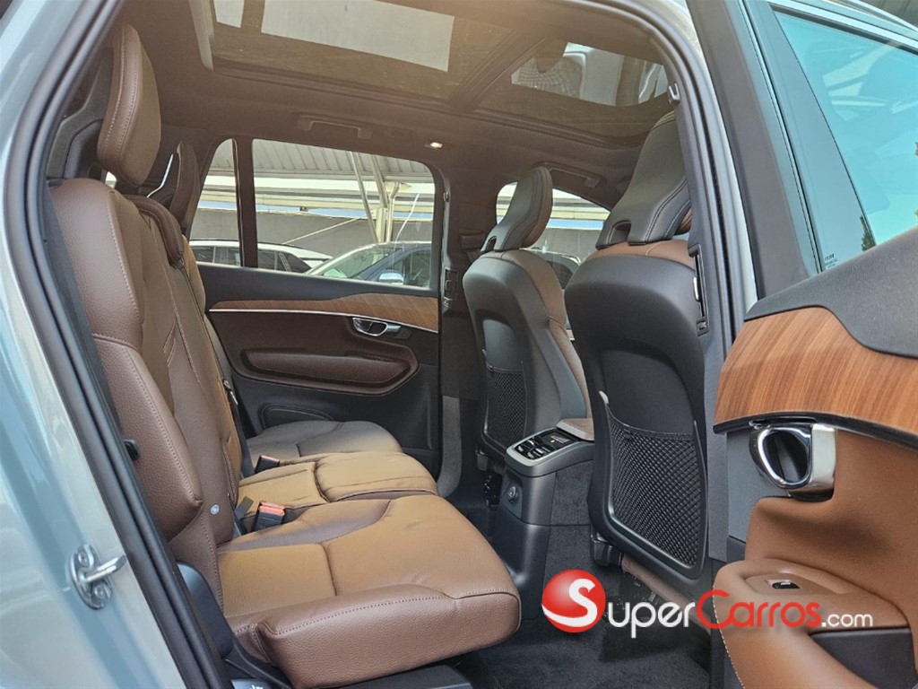 2025 Volvo XC90 Plus Recharge — foto 10 / 12