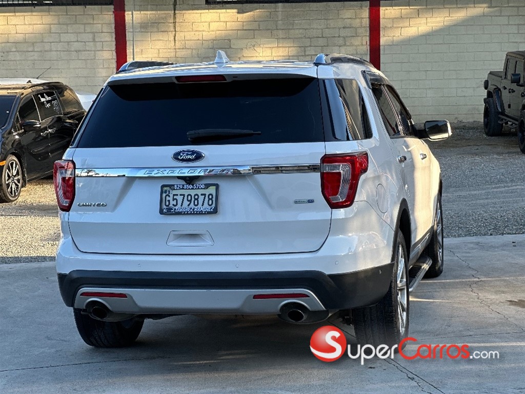 2016 Ford Explorer Limited — foto 5 / 10