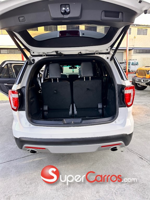 2016 Ford Explorer Limited — foto 10 / 10