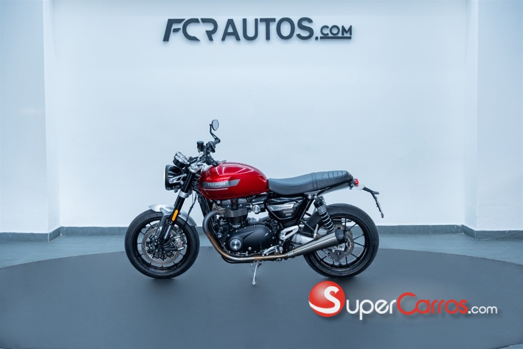 2023 Triumph 1200 — foto 4 / 12