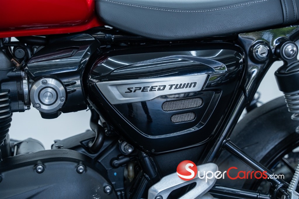 2023 Triumph 1200 — foto 12 / 12
