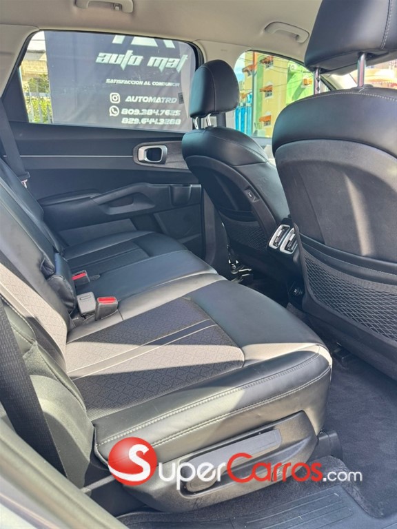 2022 Kia Sorento S — foto 3 / 9