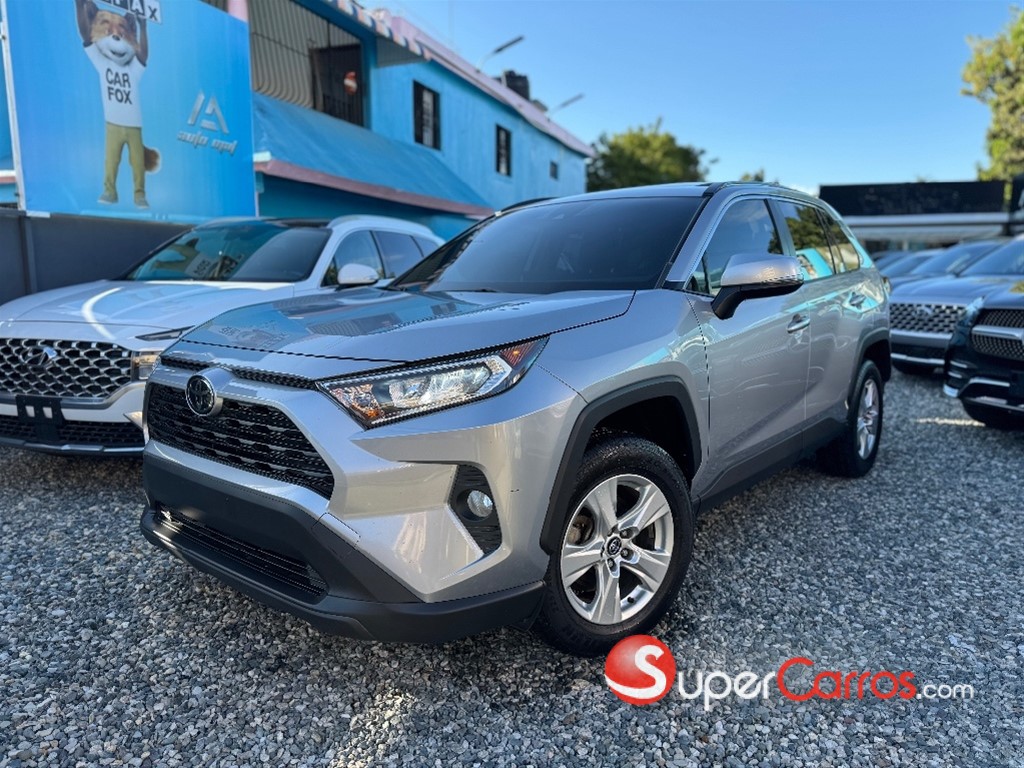 2022 Toyota RAV4 XLE