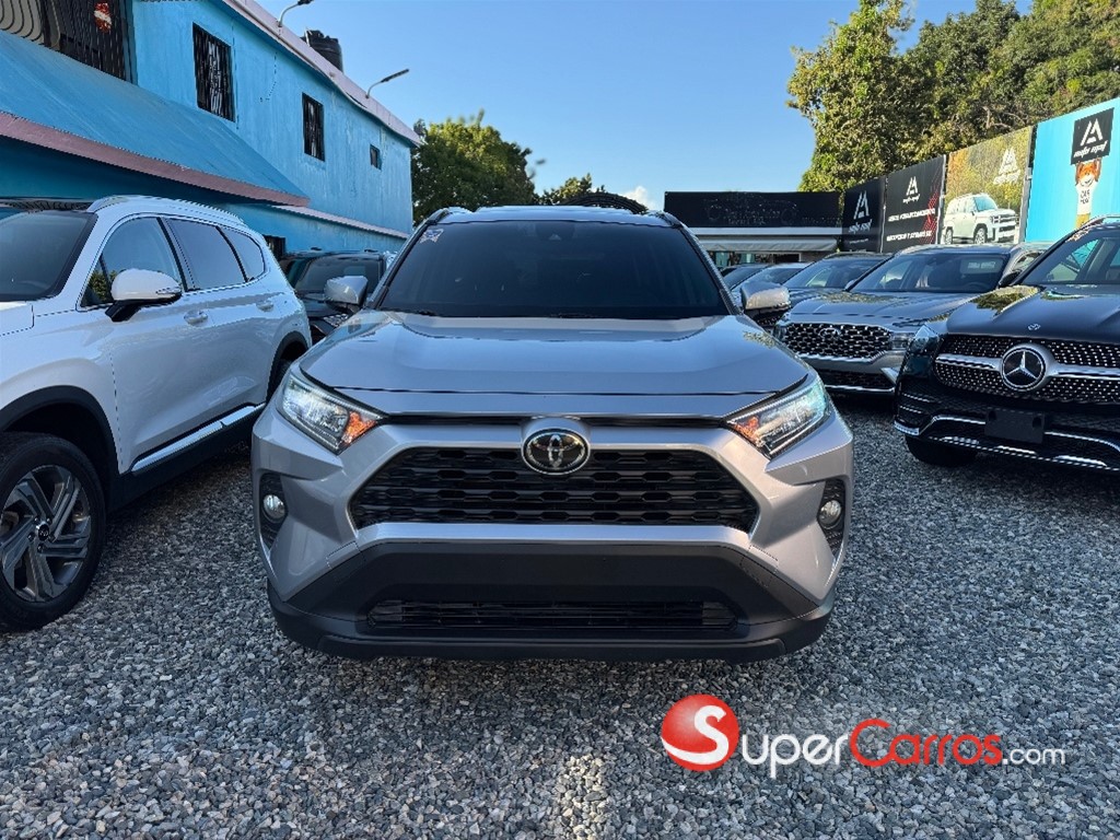 2022 Toyota RAV4 XLE — foto 5 / 12