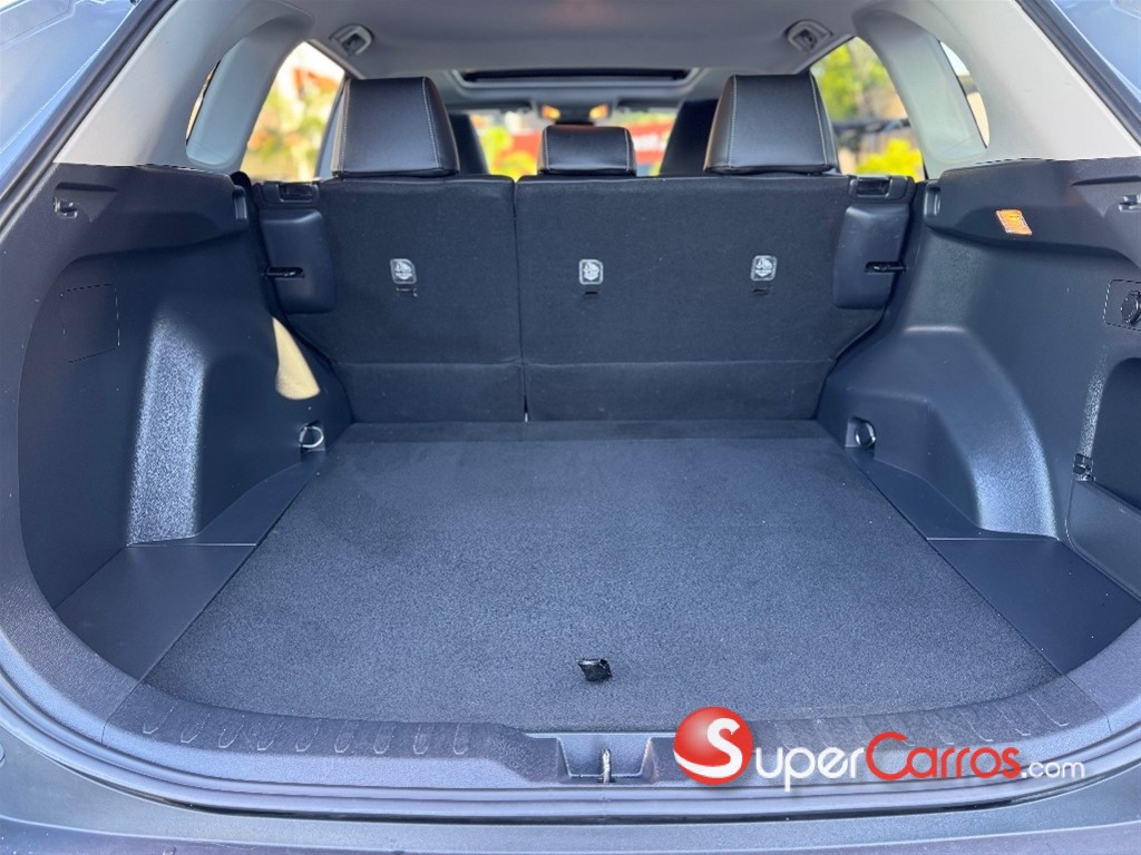 2022 Toyota RAV4 XLE — foto 10 / 12