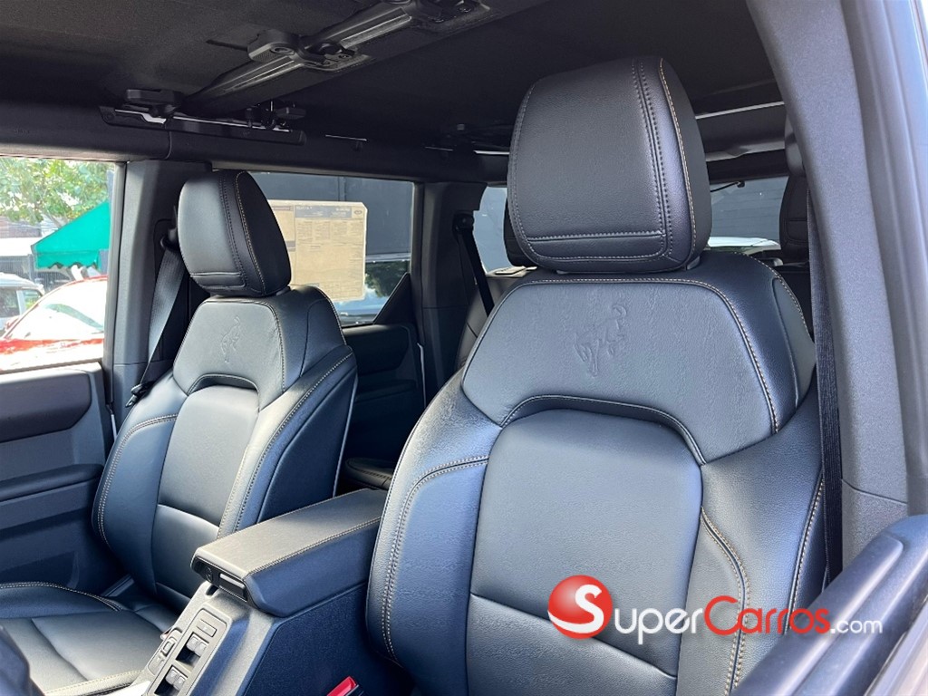 2025 Ford Bronco Badlands Sashquatch — foto 2 / 12