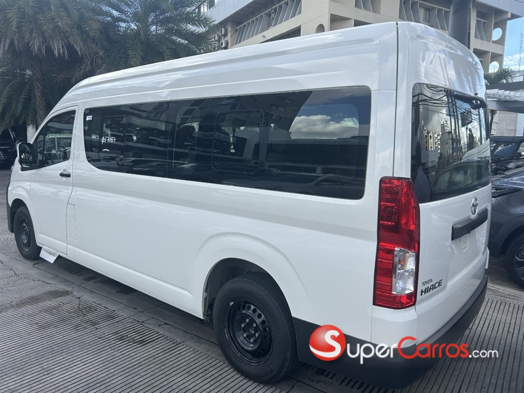 2026 Toyota Hiace — foto 10 / 10