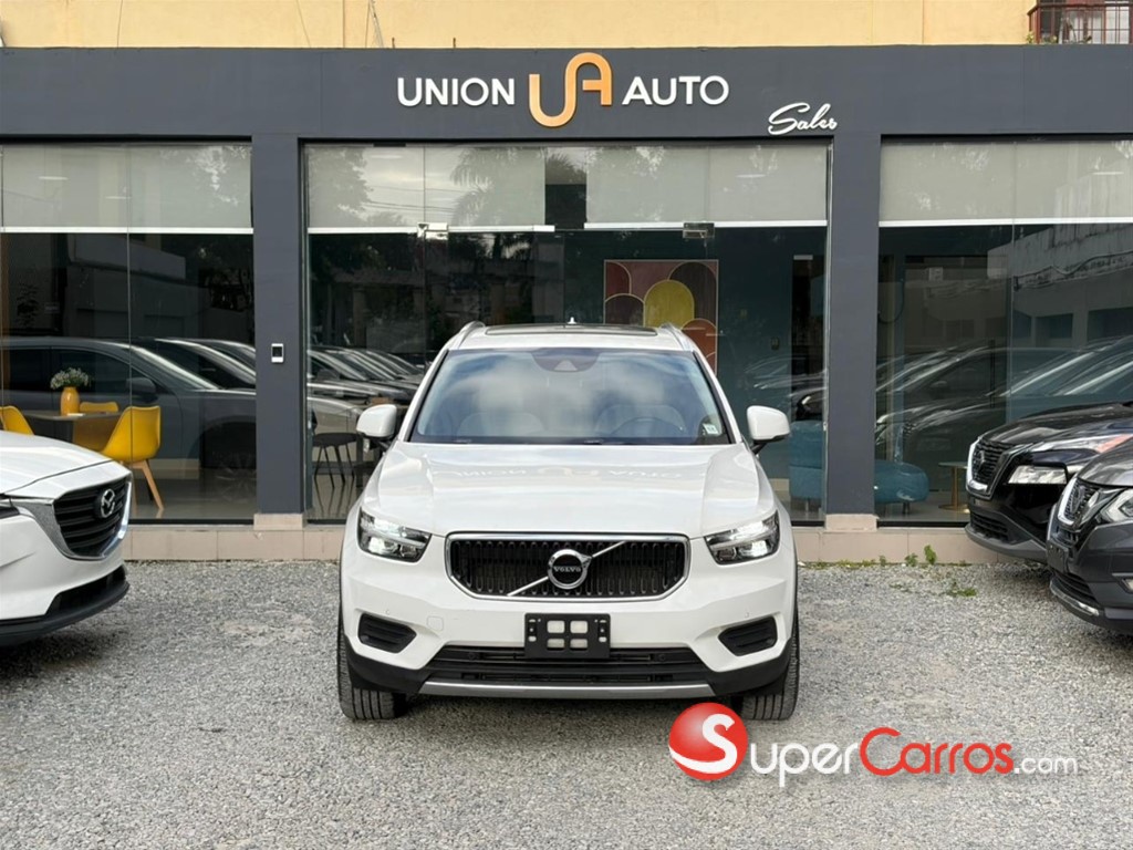 2021 Volvo XC40 — foto 9 / 9