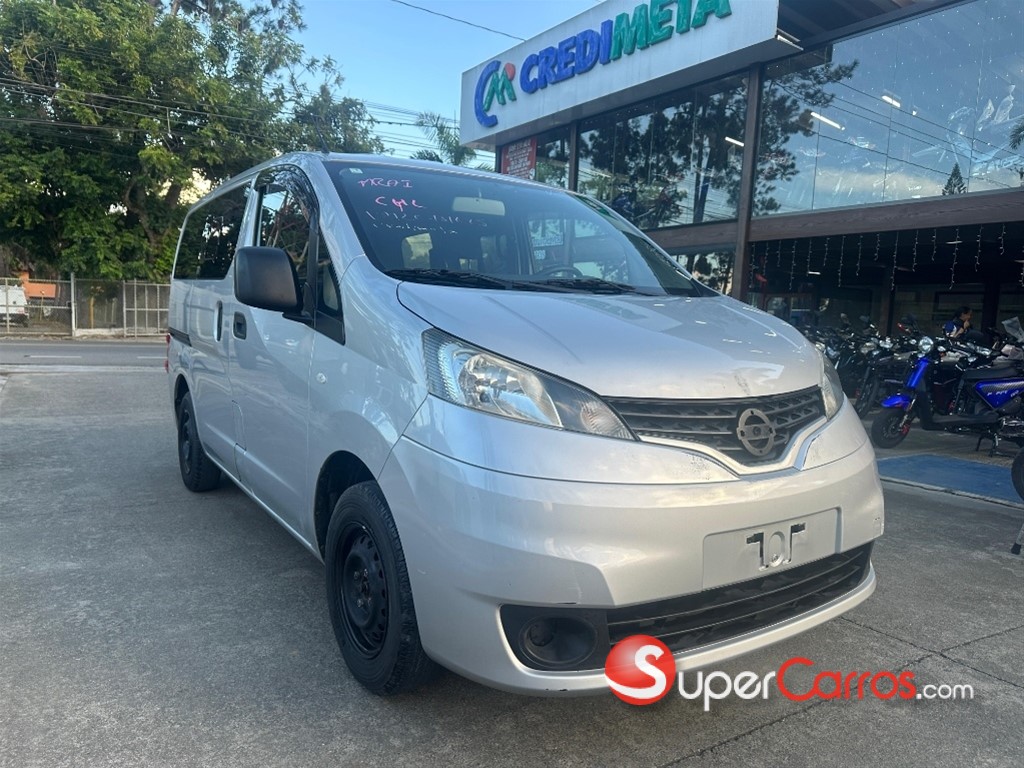 2019 Nissan NV 200 — foto 2 / 12