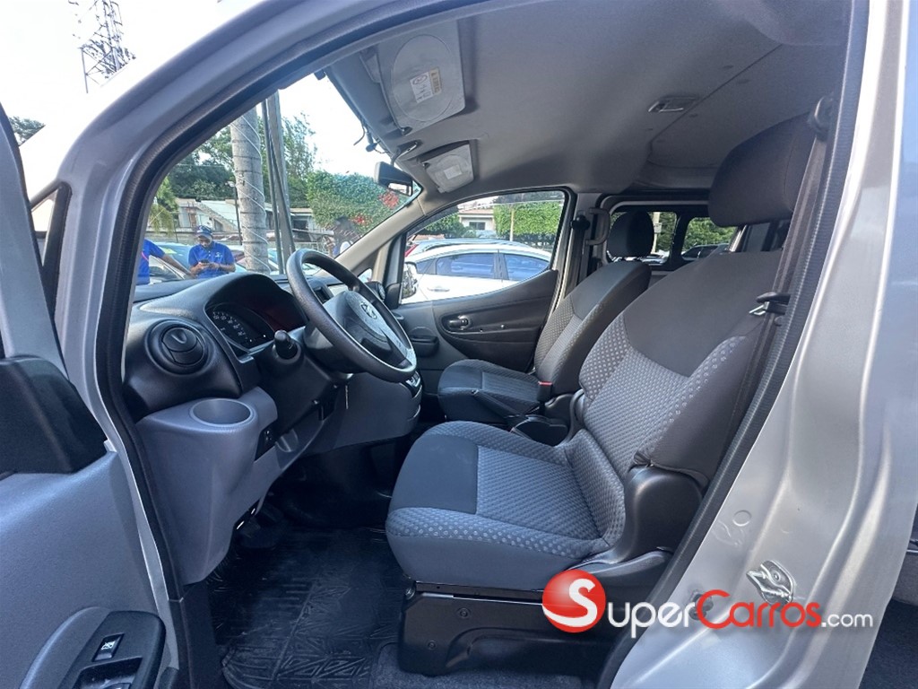 2019 Nissan NV 200 — foto 11 / 12