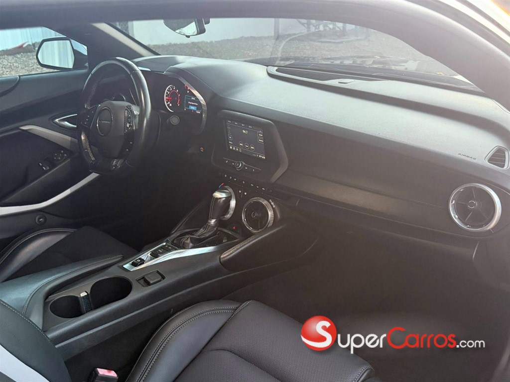 2019 Chevrolet Camaro RS — foto 3 / 9